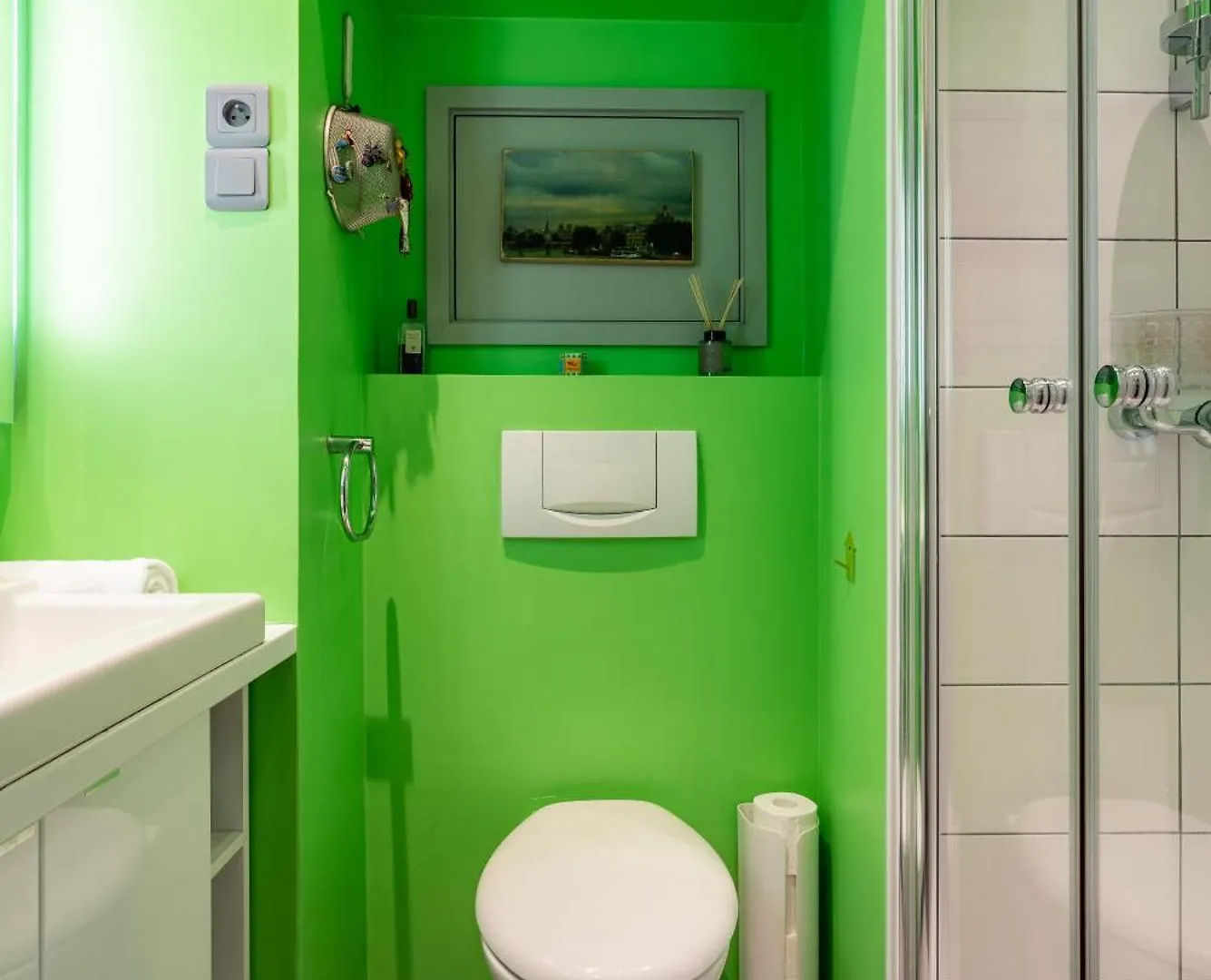 Veeve - Playful Atelier Apartment Paris